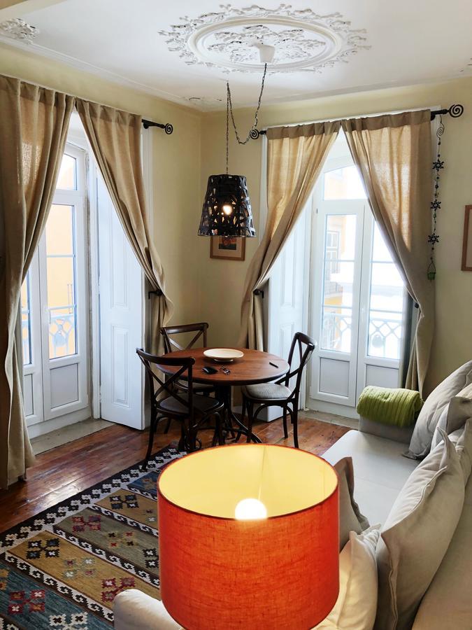 Remodeled Historic Apartment In Bairro Alto Lisboa المظهر الخارجي الصورة