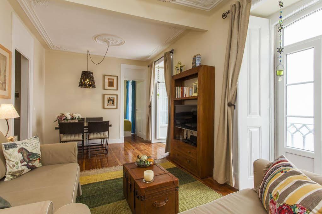 Remodeled Historic Apartment In Bairro Alto Lisboa المظهر الخارجي الصورة