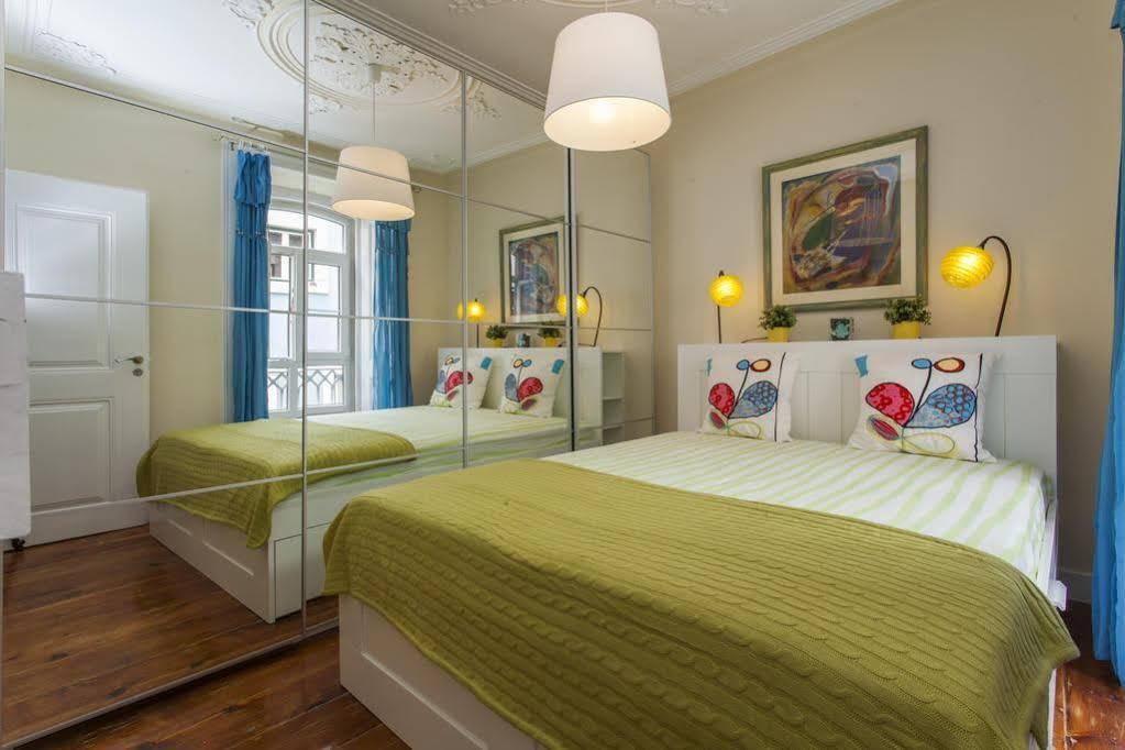 Remodeled Historic Apartment In Bairro Alto Lisboa المظهر الخارجي الصورة
